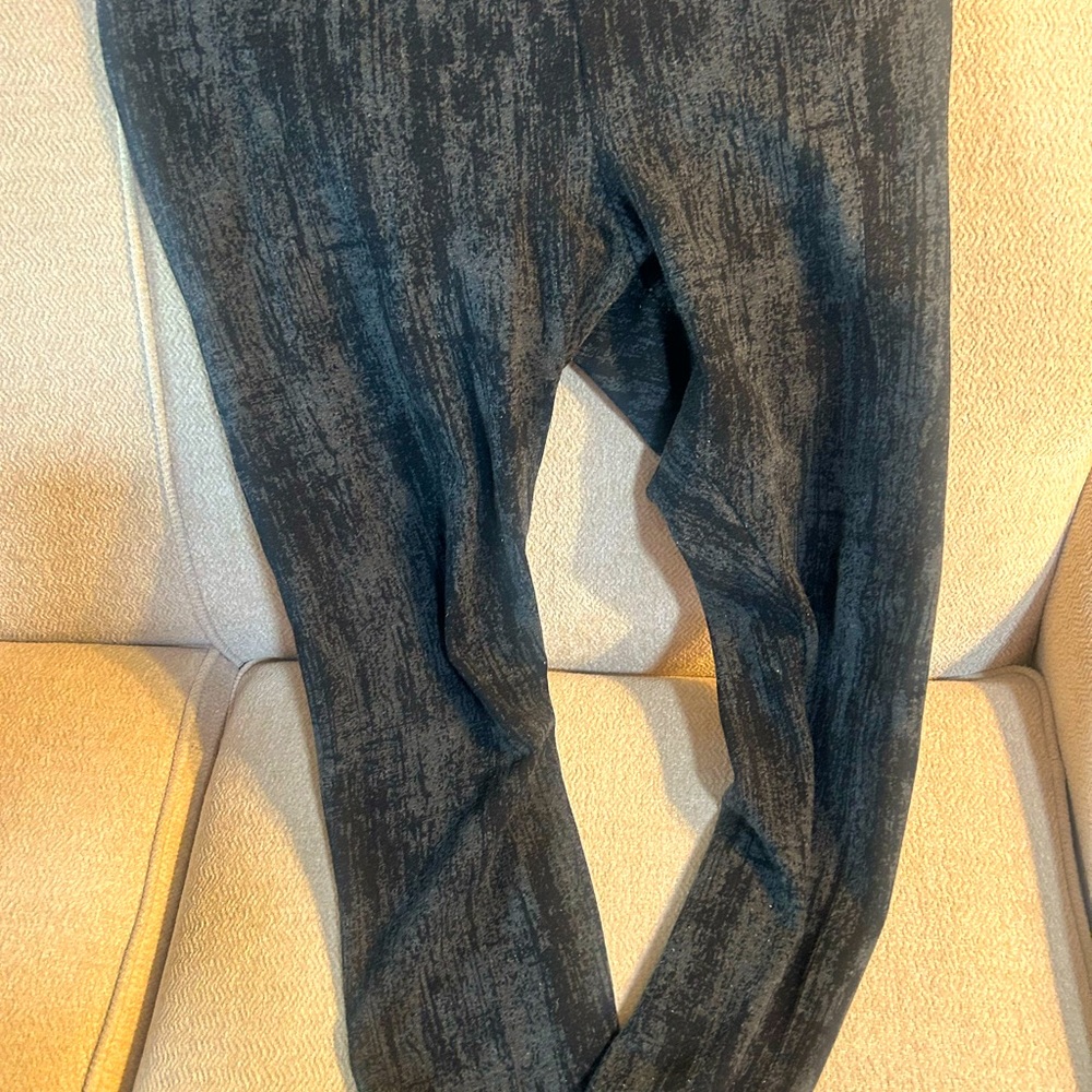 Lysse black gray